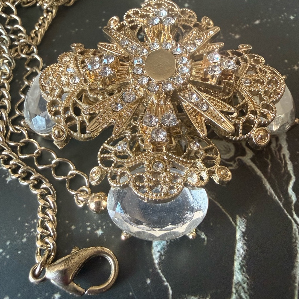 Filigree Design Gold/Silver Toned Pendant Necklace with Almond Sized Crystals